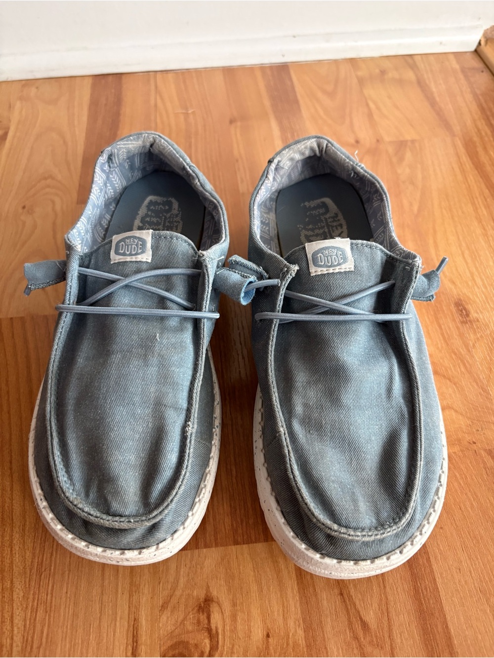 Hey Dude Light Blue Canvas Slip-On Loafers size 7